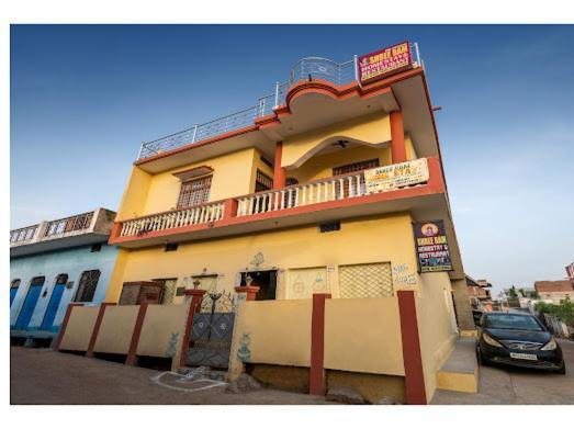 Shree Ram Homestay Орчха Экстерьер фото